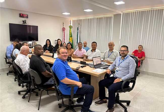 Rua Cedrinho, no Jardim Vitória, em Santana do Paraíso, ganha recapeamento e drenagem