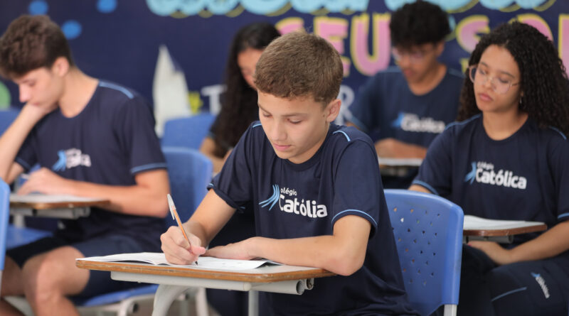 Colégios Católica Padre de Man e Católica Timóteo promovem a 3ª edição do Concurso Externo de Redação