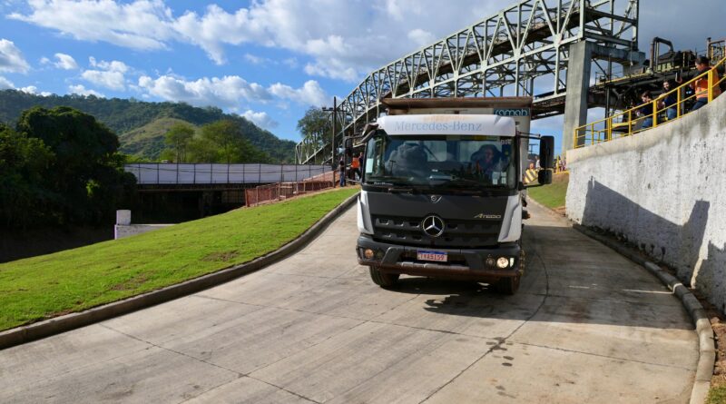 Aperam inaugura acesso exclusivo e reduz impacto do transporte pesado nas ruas em Timóteo (MG)