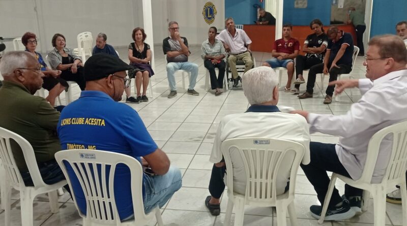 Celinho Sintrocel reforça importância de eleger representantes da região durante encontro em Timóteo