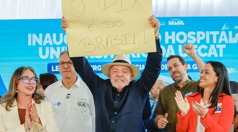 Lula defende Pix e diz que sistema brasileiro assusta EUA