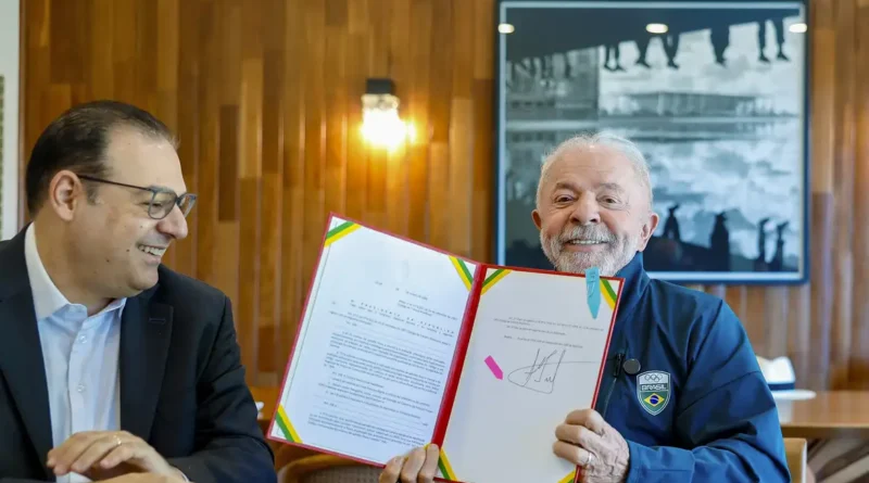 Lula sanciona lei que garante renovação automática da CNH