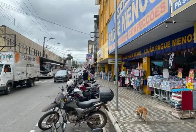 Fabriciano enfrenta onda de fechamento de empresas, aumento do desemprego e da informalidade