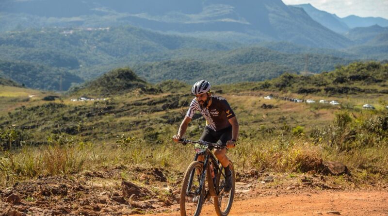 Atletas de Timóteo são destaque em competição internacional de Moutain Bike