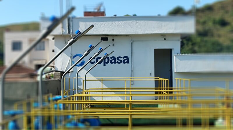 ÁGUA SUJA: Copasa atua na manutenção dos filtros da ETA