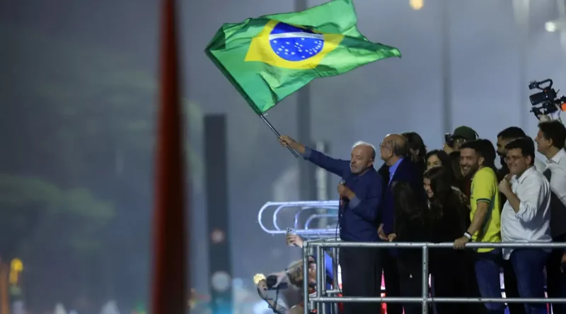 Líderes estrangeiros reconhecem vitória e parabenizam Lula
