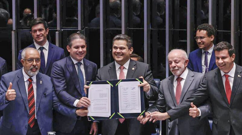 Congresso promulga emenda do fim da escala 6×1; a escala 5×2 começa em 60 dias